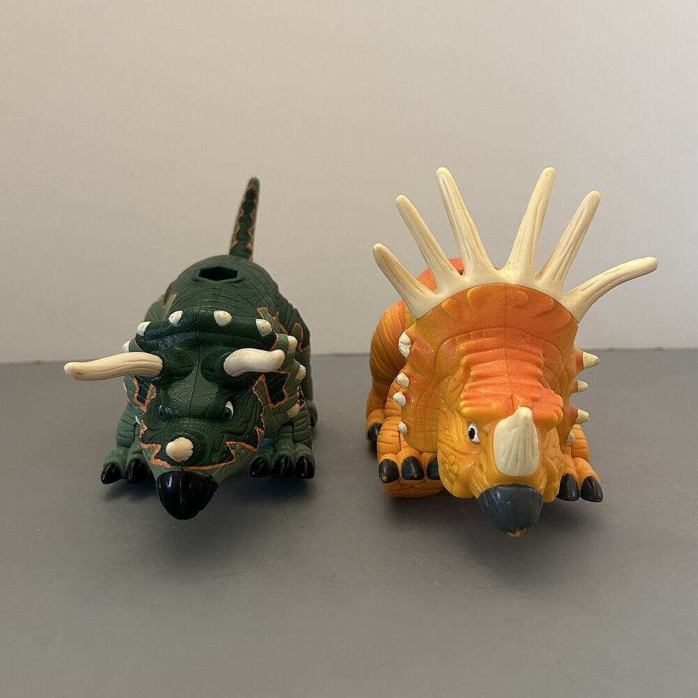Imaginext Styracosaurus and Triceraptors Dinosaur Action Figure Head & Legs Move